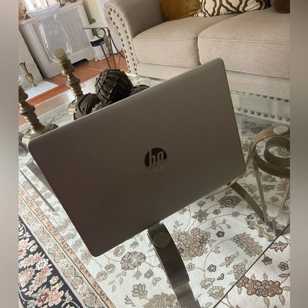 HP 15.6